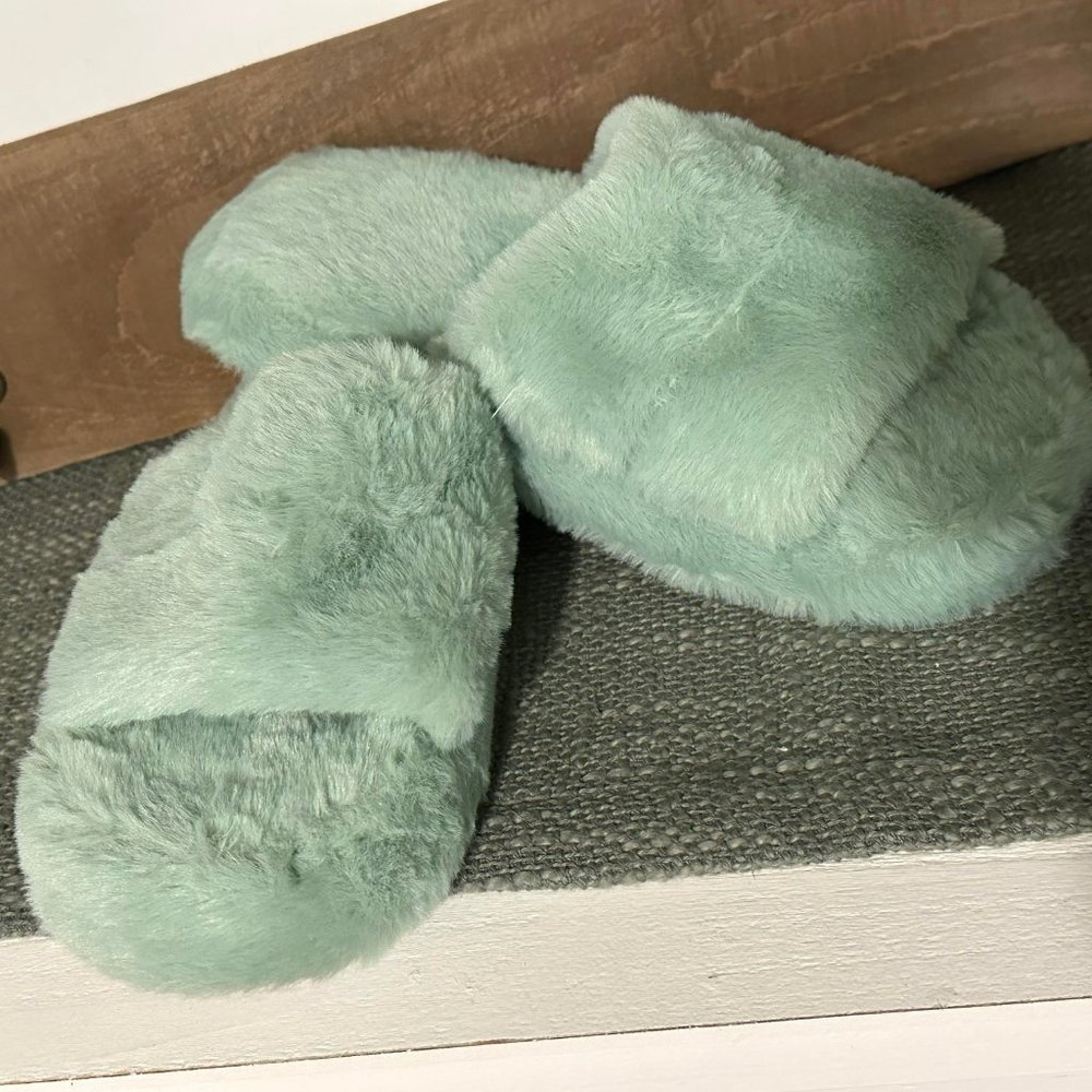 Super Soft Slide Slippers